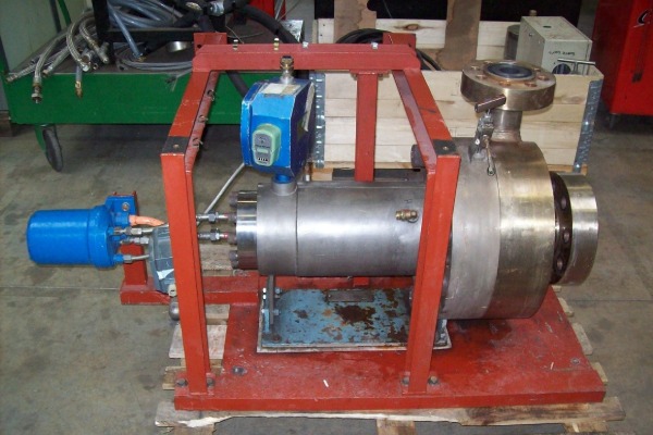 customised canned-motor pump manutention